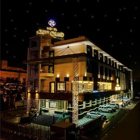 Hotel Savvy Grand Lucknow Exterior photo