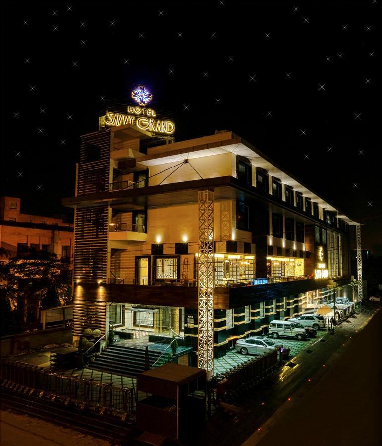 Hotel Savvy Grand Lucknow Exterior photo